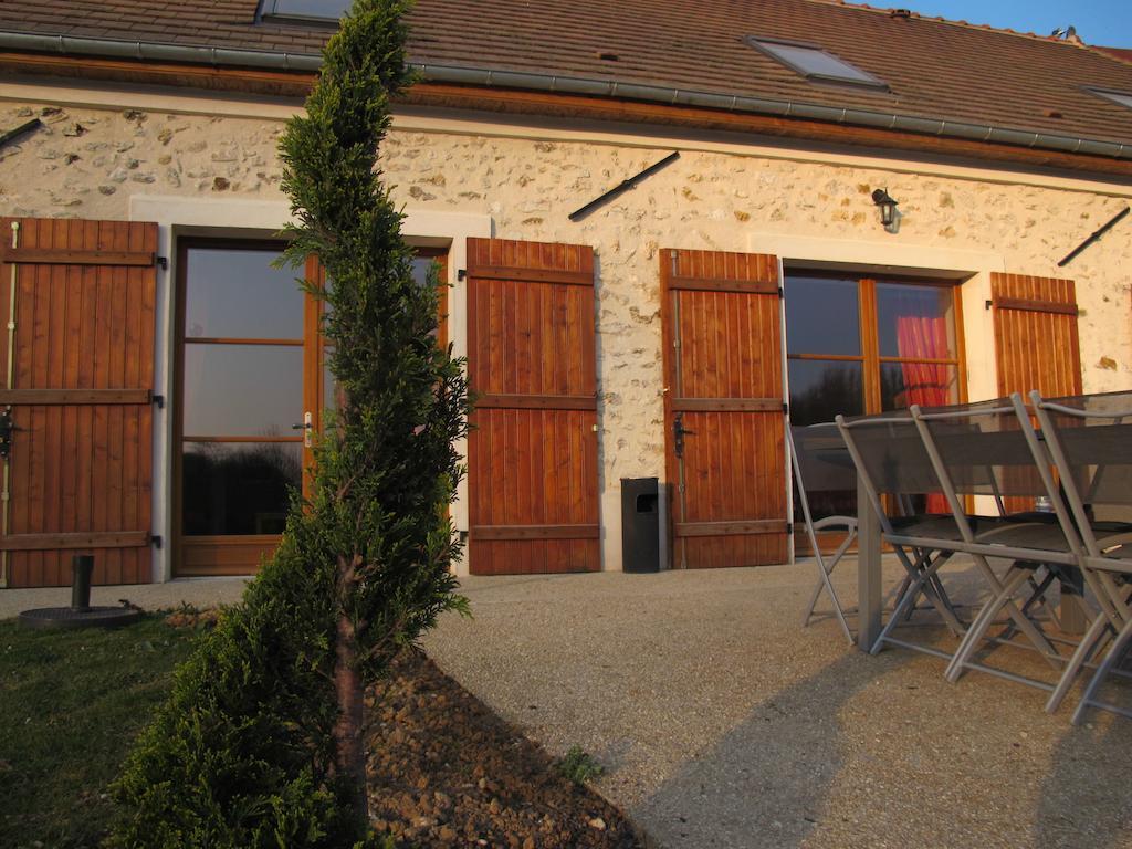 Hôtel Au Domelia Provinois à Cerneux Extérieur photo